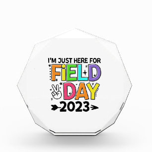 2023年フィールドデーのためにちょうどここに平和サイン先生St フォトブロック