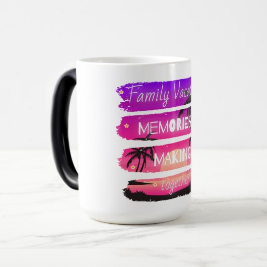 2023年マグカップでの家族の休暇で思い出を作る。 モーフィングマグカップ (正面左)