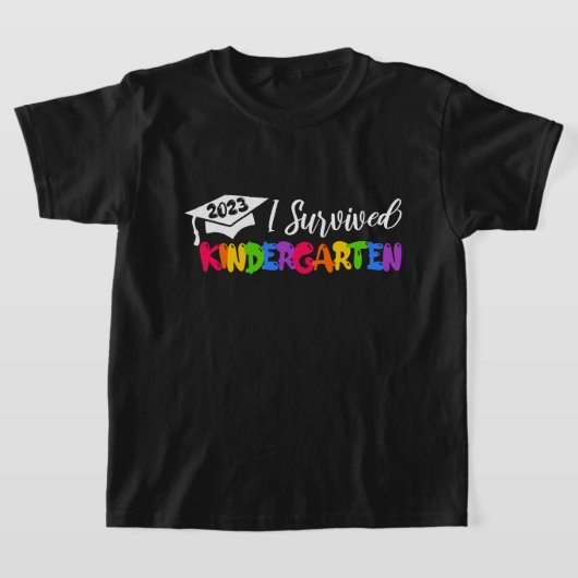 2023年生き延び幼稚園を卒業 Tシャツ (レイダウン)