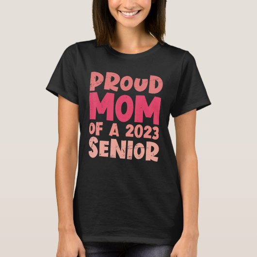 2023年誇りを持った卒業の母 Tシャツ (正面)