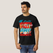 2023年誇りを持った卒業レトロおばあちゃん Tシャツ (正面フル)