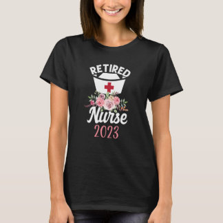 2023年退職看護師 花柄 看護師 引退 Tシャツ