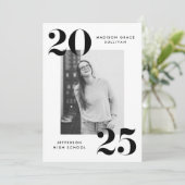 2023黒はっきりしたレタリング写真卒業パーティー 招待状 (スタンド正面)