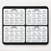2023 2024 2025 2026カレンダー4年白黒 マウスパッド (正面)