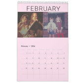 2023 - 24写真 – 赤面ピンク – モダン家族 カレンダー (2月 2026)