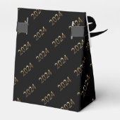 2024エレガント年の新年を迎える黒と金ゴールドスクリプト フェイバーボックス (裏面サイド)