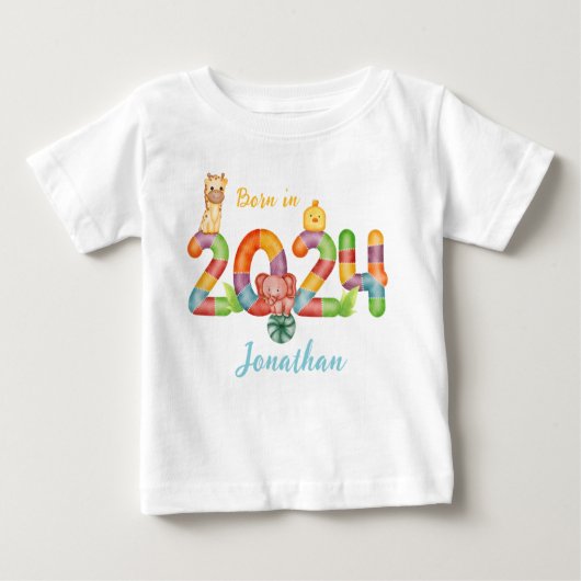2024パーソナライズされた年の赤ん坊の生まれ贈り物 ベビーTシャツ (正面)
