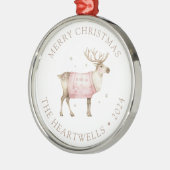 2024ピンクパーソナライズされたトナカイのメリークリスマス メタルオーナメント (左)