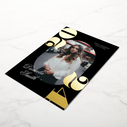 2024モダン年はっきりしたタイポグラフィクラス卒業 箔招待状 (回転した状態)