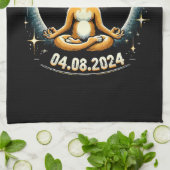 2024太陽の日食犬 キッチンタオル (折り畳み)