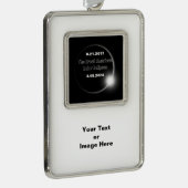 2024年および2017年のダブル日付太陽のEclipse Christmas O シルバープレートフレームオーナメント (右)