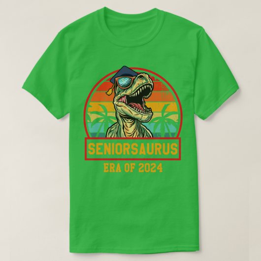 2024年のクラスシニアおもしろいギフトSeniorsaurus Seni Tシャツ (デザイン正面)