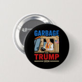 2024年のトランプ選挙の誇りを持ったゴミがゴミ箱になる 缶バッジ (正面&裏面)