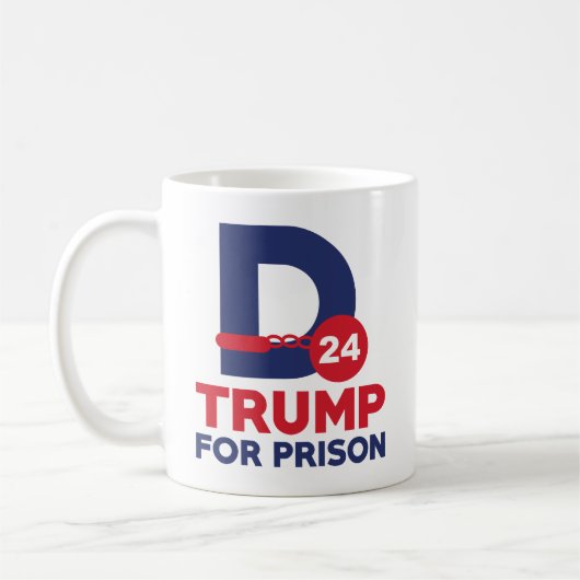 2024年の刑務所のトランプ コーヒーマグカップ (左)