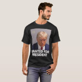 2024年の大統領おもしろいに向けたトランプのショット Tシャツ (正面フル)