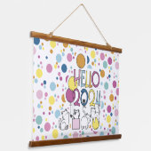 2024年の猫との遊お正月 吊り下げ型タペストリー (傾斜あり)