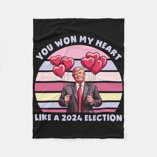 2024年の選挙のように私の心を掴んだ Funny Trump フリースブランケット (正面)