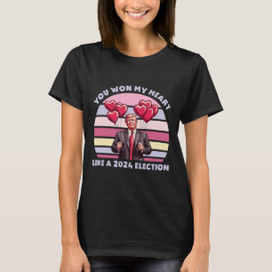 2024年の選挙のように私の心を掴んだ Funny Trump Tシャツ