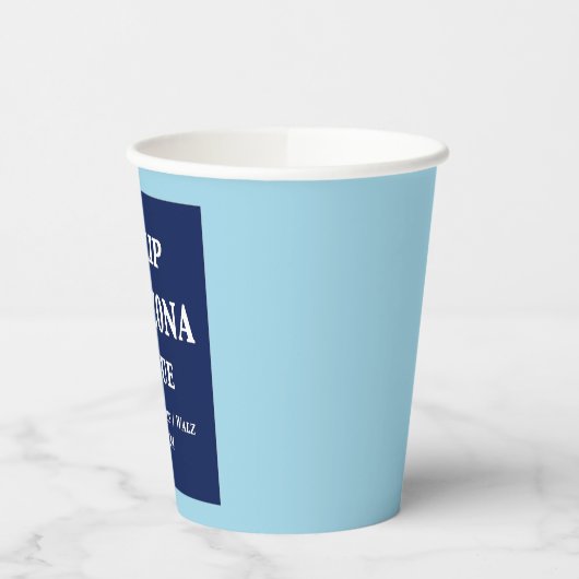 2024年のFlip Arizona Blue 紙コップ (左)