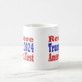 2024年アメリカの最初のトランプの半分を復元 コーヒーマグカップ (中央)