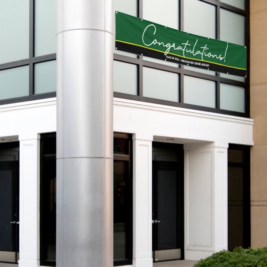 2024年グレードの緑の黄色の祝いクラス 横断幕 (ビルの外側)