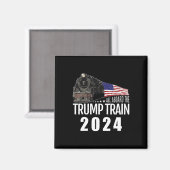 2024年トランプ列車に乗ってアメリカ国旗2 マグネット (正面/裏面)