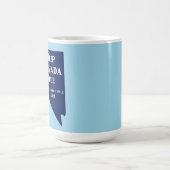 2024年ネバダブルーを反転 コーヒーマグカップ (中央)