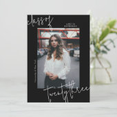 2024年卒業のミニマリストの白黒クラス 招待状 (スタンド正面)