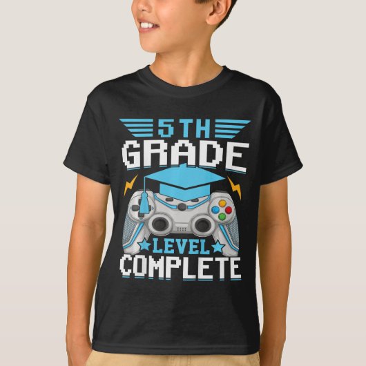 2024年卒業生の第5学年レベル完全ゲーマーCl Tシャツ (正面)