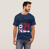 2024年卒業生 カレッジ風 高校卒業 Tシャツ (正面フル)