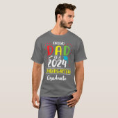2024年度幼稚園卒園児の自慢のパパ Funny Proud Dad of a Class of 2 Tシャツ (正面フル)