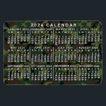 2024年月次カレンダー迷彩迷彩柄緑 マグネット<br><div class="desc">2024年の月別カレンダーのフレキシブルマグネットは、各月の週の日を白で示している。数字の後ろに、デザインは緑と茶色の色合いの迷彩模様を持っている。新年シンプルを制す救済る年の暦。常に日付を知り、この迷彩柄カレンダーを手元に週の日を確認する。</div>