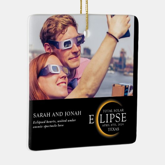 2024年皆既日食太陽の写真カップル贈り物セラム セラミックオーナメント (右)