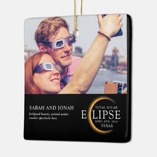 2024年皆既日食太陽の写真カップル贈り物セラム セラミックオーナメント (左)