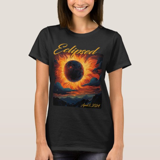 2024年皆既日食太陽の皆既日月 Tシャツ (正面)