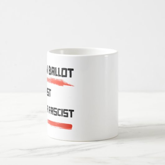 2024年選挙投票:ファシストではない投票 コーヒーマグカップ (中央)