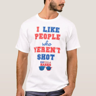 2024年選挙Kamala Harris Merch Comma La おもしろい T Tシャツ