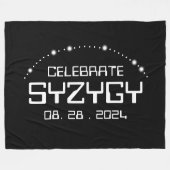 2024年8月28日のシズィギを祝おう フリースブランケット (正面(横))