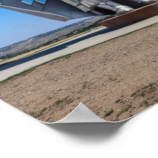 2024年「尊厳」 ポスター (角)