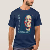 2024年MOVING FORWARD Kamala Harris for President Tシャツ (正面)