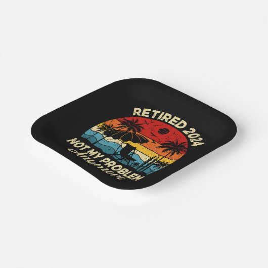 2024退職した年はもう私の問題ではないおもしろい ペーパープレート (傾斜あり)