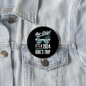 2024 ガールズトリップ グループクルーズ おもしろTシャツ 缶バッジ (インサイチュ)
