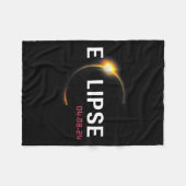 2024 太陽の Eclipse 2024 04.08.24 Eclipse Mens Kids フリースブランケット (正面(横))