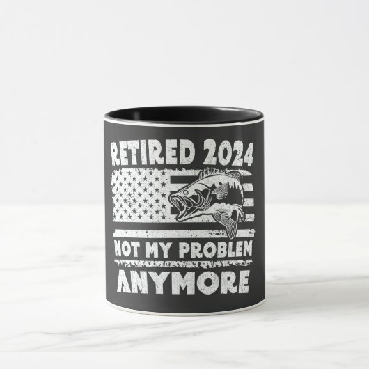 2024 退職したNot My Problemはもはやおもしろい魚釣り マグカップ (中央)