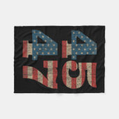 2024 45 47ヴィンテージアメリカ国旗のレトロ4547トランプ フリースブランケット (正面(横))