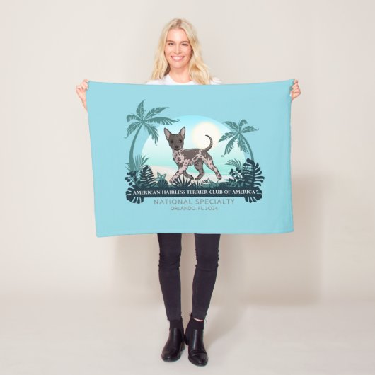 2024 AHTA Nat'l専門分野 – フリースブランケット（ロゴ付き） フリースブランケット (インサイチュ)