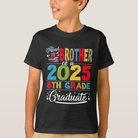 2025おもしろい年8年生Aクラスの弟 Tシャツ (正面)
