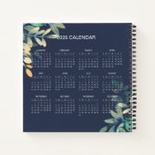 2025カレンダーで自分の件名と名前を追加 ノートブック (裏面)