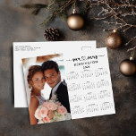 2025ミセス新婚たった今結婚しました写真 シーズンポストカード<br><div class="desc">2025カスタマイズ可能な家族の名前とフォトカレンダーあなたの写真と名前をパーソナライズされた特徴づけるポストカード。🌟2025🌟この限定版婚約カレンダーで新しい結婚やをカスタム見せよう！来年くらい早く始まる考えことはない。今では休暇に間に合パーソナライズされたうように友人や家族に贈り物の一つができる。cedarandstring@gmail.comで連絡お問い合わせもしデザインまたはマッチング製品のサポートが必要です。</div>