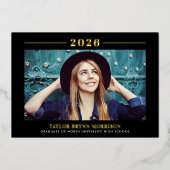 2025ミニマルなブラックと金ゴールドの卒業写真 箔招待状 (正面)